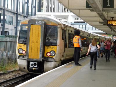 387301 at East Croydon. &copy; Trainman5862
