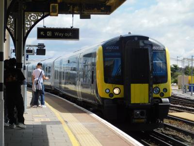 450028 at Fratton. &copy; Trainman5862