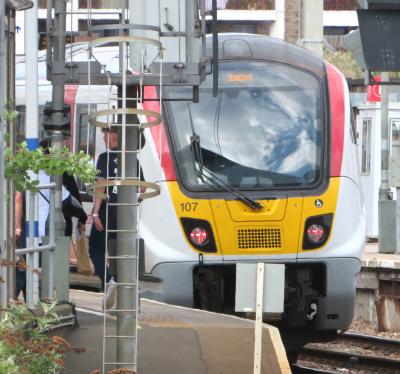 720107 at Stratford. &copy; Geoff
