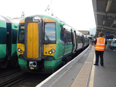 377101 at East Croydon. &copy; Trainman5862