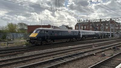 82227 at Crewe. &copy; Luivery