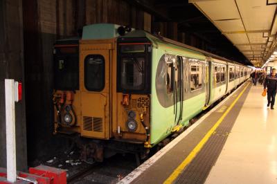 455805 at London Victoria. &copy; al66class59