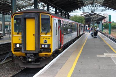 153910 at Chester. &copy; South Coast Trainspotter
