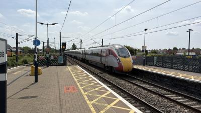 801204 at Newark North Gate. &copy; Luivery