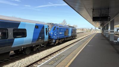 68022 at Oxford. &copy; Luivery