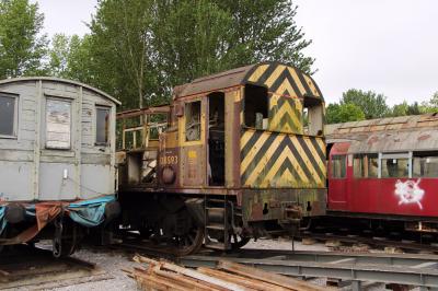 08593 at Wishaw - Railway Support Services. &copy; al66class59
