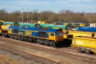 66754,66712 at Tonbridge West Yard. &copy; trainlogger