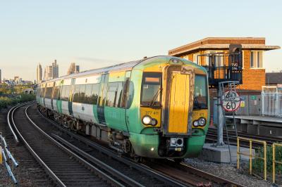 photo of 377411 at Clapham Junction