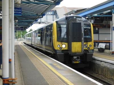 450022 at Guildford. &copy; Trainman5862
