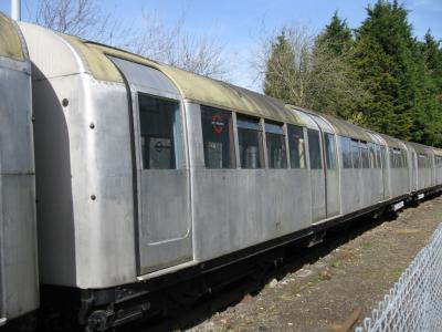 LU2506 at Hainault LU depot. &copy; Byron5574