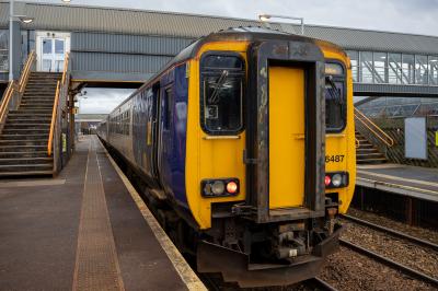 156487 at MetroCentre. &copy; railwork