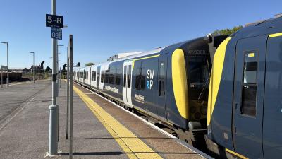 450068 at Eastleigh. &copy; Luivery