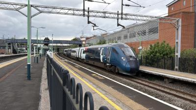 807002 at Wolverton. &copy; Luivery