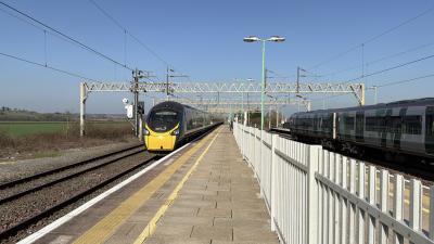 390046 at Cheddington. &copy; Luivery