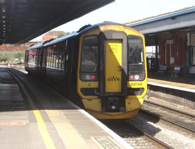 photo of 158748 at Westbury