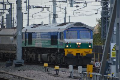 photo of 59004 at Reading