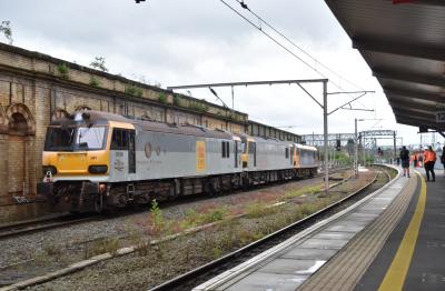 photo of 92041,92044,92028 at Crewe