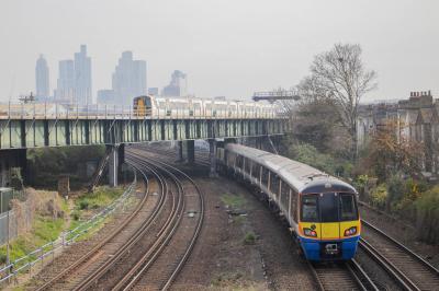 378135,387122 at Culvert Road Bridge. &copy; Zain