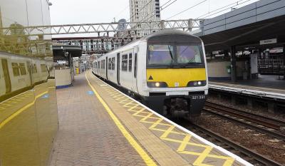 321351 at Stratford. &copy; Humber7107