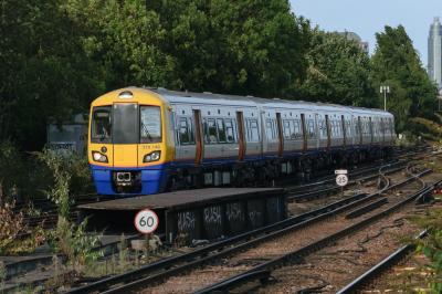 378140 at Clapham Junction. &copy; llamafish