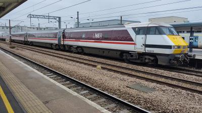 82222 at Peterborough. &copy; Geoff