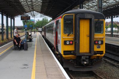 153369 at Chester. &copy; South Coast Trainspotter