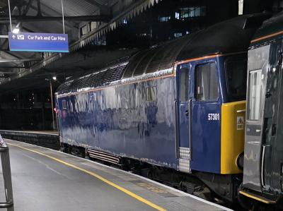 57301 at London Paddington. &copy; MikeMOL
