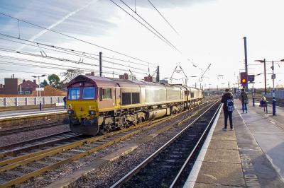 66018 at Doncaster. &copy; Shotts