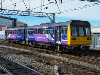 142054 at Manchester Piccadilly. &copy; llamafish