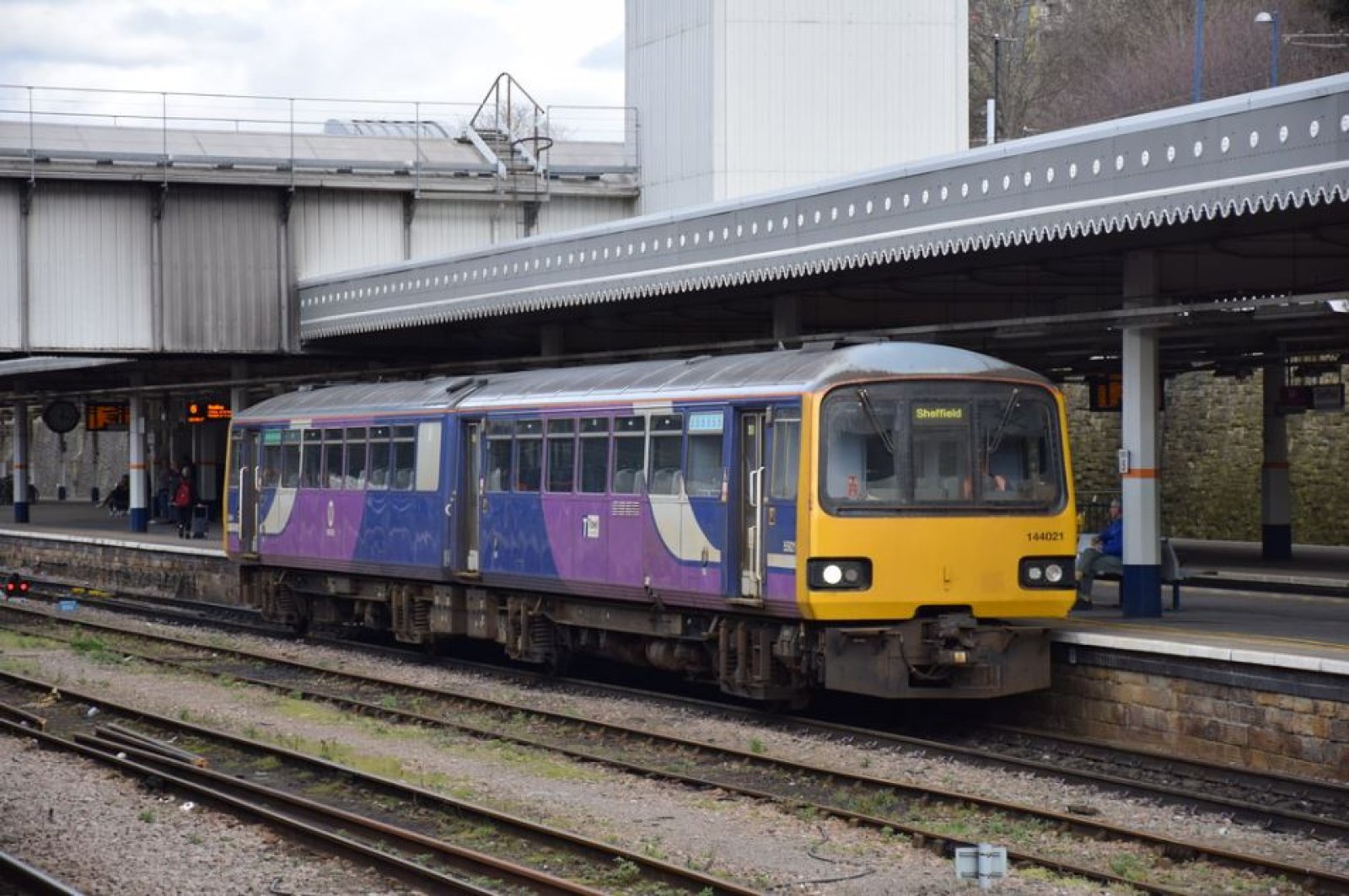 Photo of 144021 at Doncaster — trainlogger