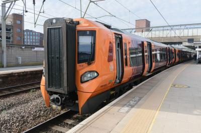 196103 at Wolverhampton. &copy; llamafish