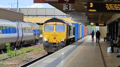 photo of 66725 at Leicester