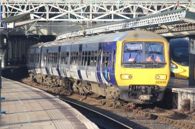 323238 at Manchester Piccadilly. &copy; ConnorsRailPhotography