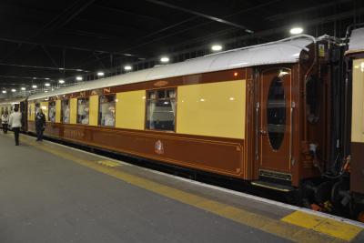 99537 coach at London Euston. &copy; AJax