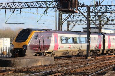 221121 at Manchester Piccadilly. &copy; ConnorsRailPhotography
