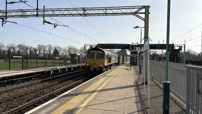 66518 at Cheddington. &copy; Luivery