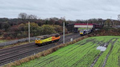 56105 at Winwick. &copy; stevexos