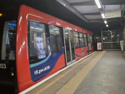 DLR 153 at Limehouse DLR. &copy; MikeMOL