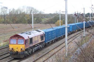 66025 at Winwick. &copy; stevexos
