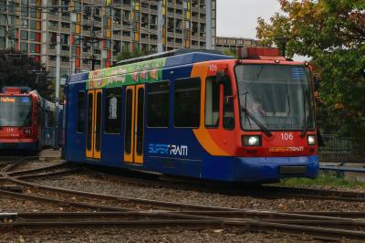 SYS 106 at Park Square Junction (Supertram). &copy; llamafish