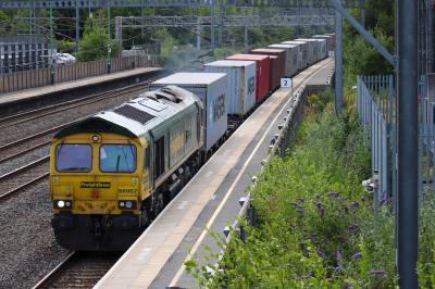 66957 at Tamworth. &copy; South Coast Trainspotter