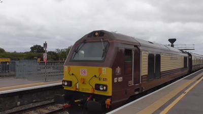 67021 at Westbury. &copy; JM-Freightliner