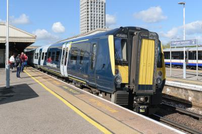 photo of 458403 at Clapham Junction