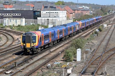 450105 at Eastleigh. &copy; Bestieboy