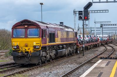 66198 at Didcot. &copy; Shotts