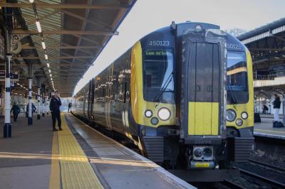 450123 at Basingstoke. &copy; Zain