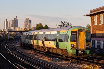 photo of 377467 at Clapham Junction
