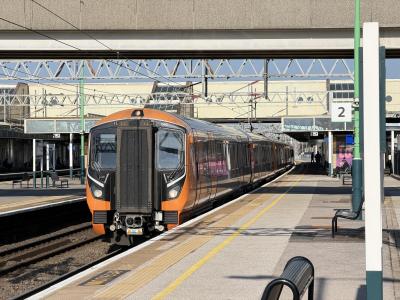 730043 at Milton Keynes Central. &copy; Luivery