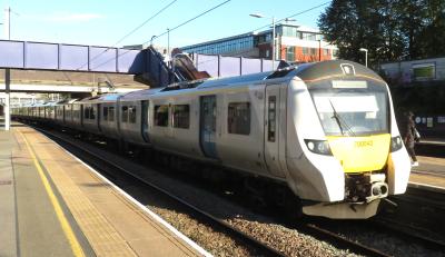 700042 at West Hampstead Thameslink. &copy; Geoff