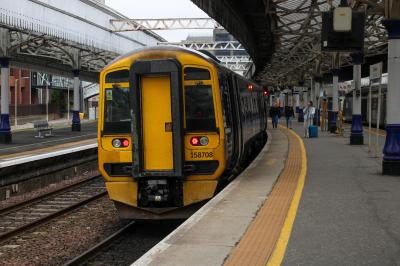 158708 at Aberdeen. &copy; South Coast Trainspotter